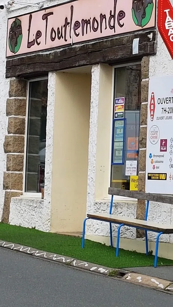 Tabac Bar Le Toutlemonde restaurant in Toutlemonde