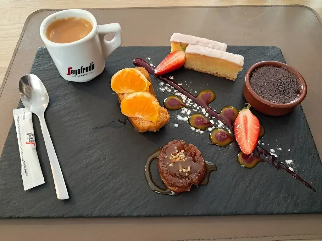 Chez Poupou_Treize-Septiers_slider_image_3