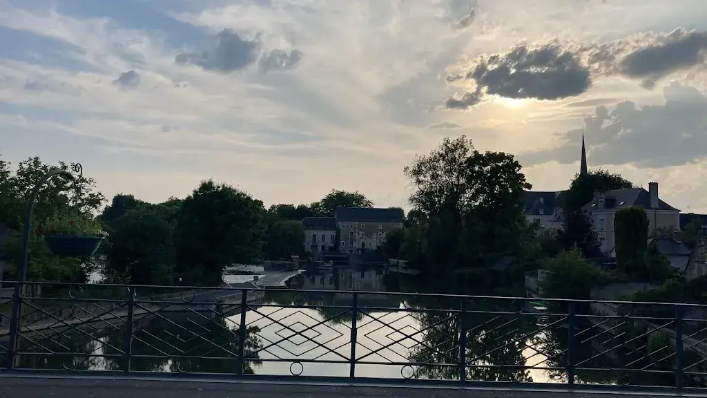 Valerie MARTIN_Restaurant Le Védaquais_Vaas_recensione