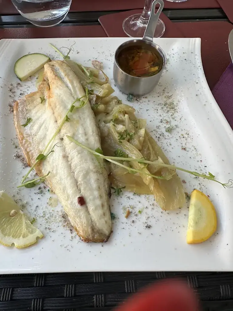 Restaurant Le Védaquais_Vaas_slider_image_3