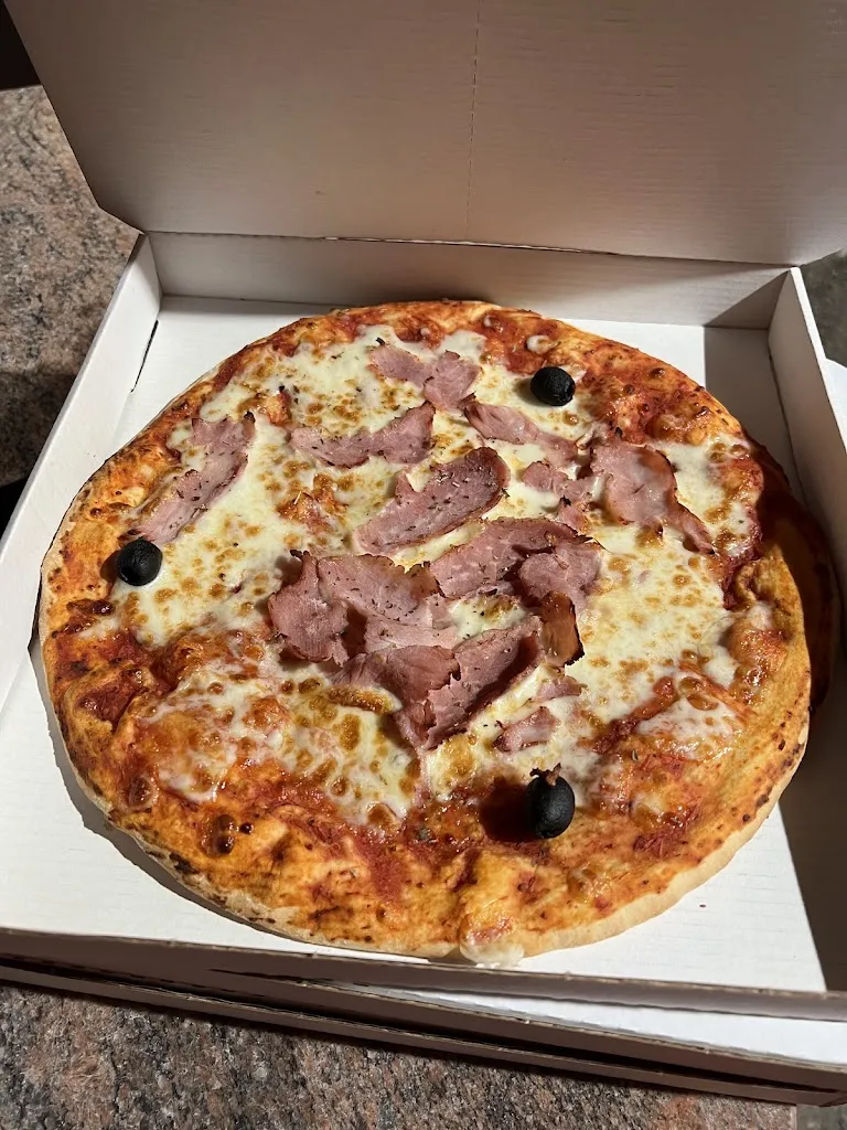 Luca P_DISTRIBUTEUR PIZZA DRIVE 5_Chéronne_review