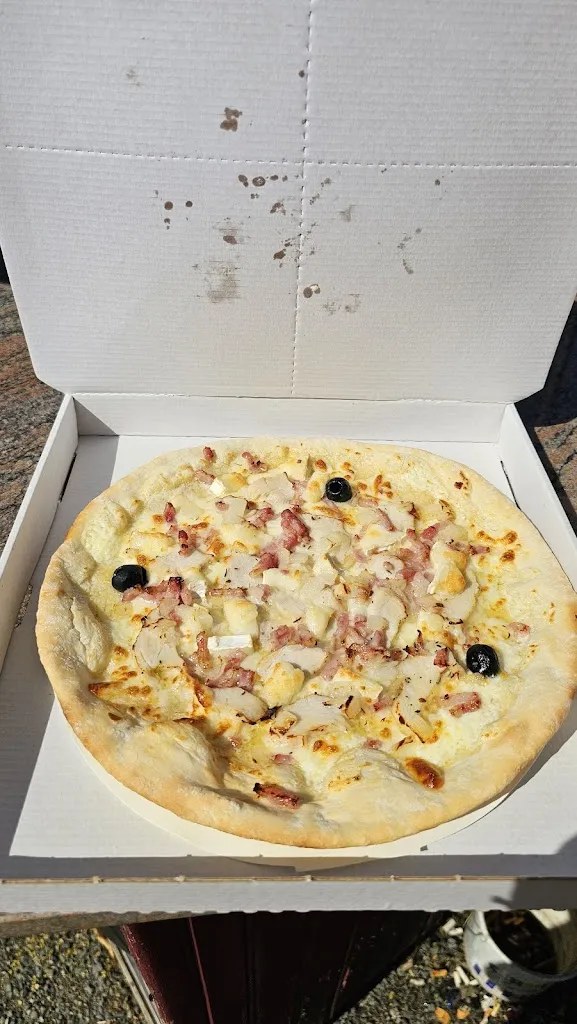 DISTRIBUTEUR PIZZA DRIVE 5_Chéronne_slider_image_1