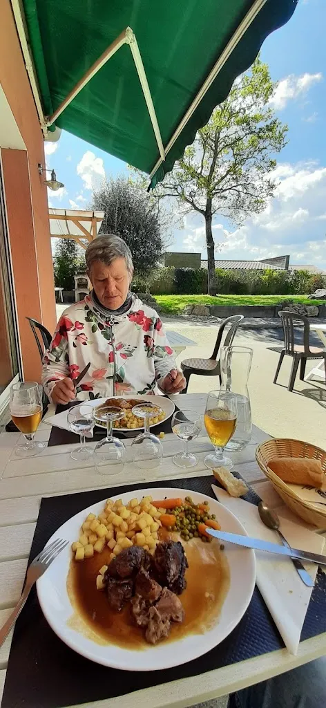 Klaus Steckel_Au Clair de Pierre_Mauges-sur-Loire_review