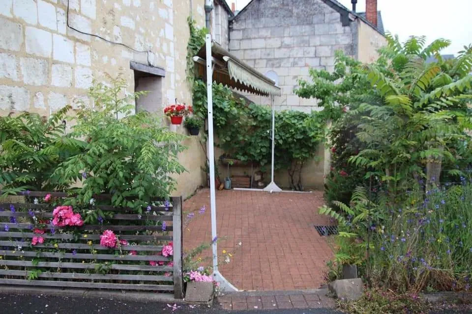 L'Amie Louche_Vernoil-le-Fourrier_slider_image_3