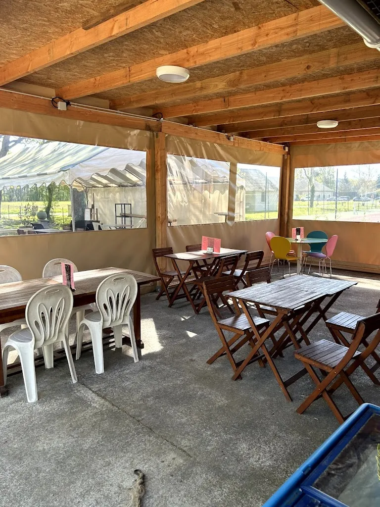 Guinguette de la Grande Pâture ristorante a Vernantes