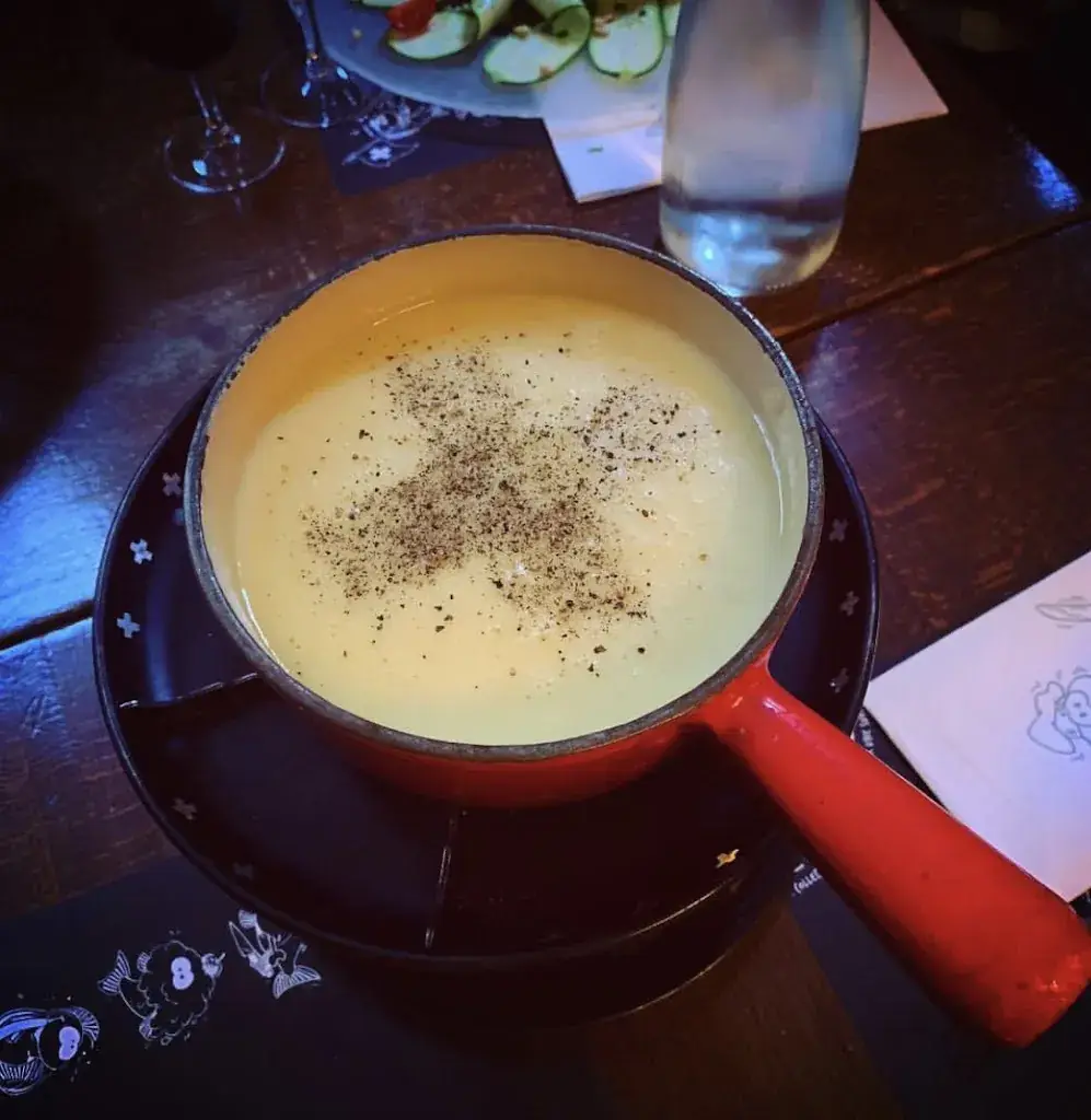 Trois Sifflets_Vevey_slider_image_3