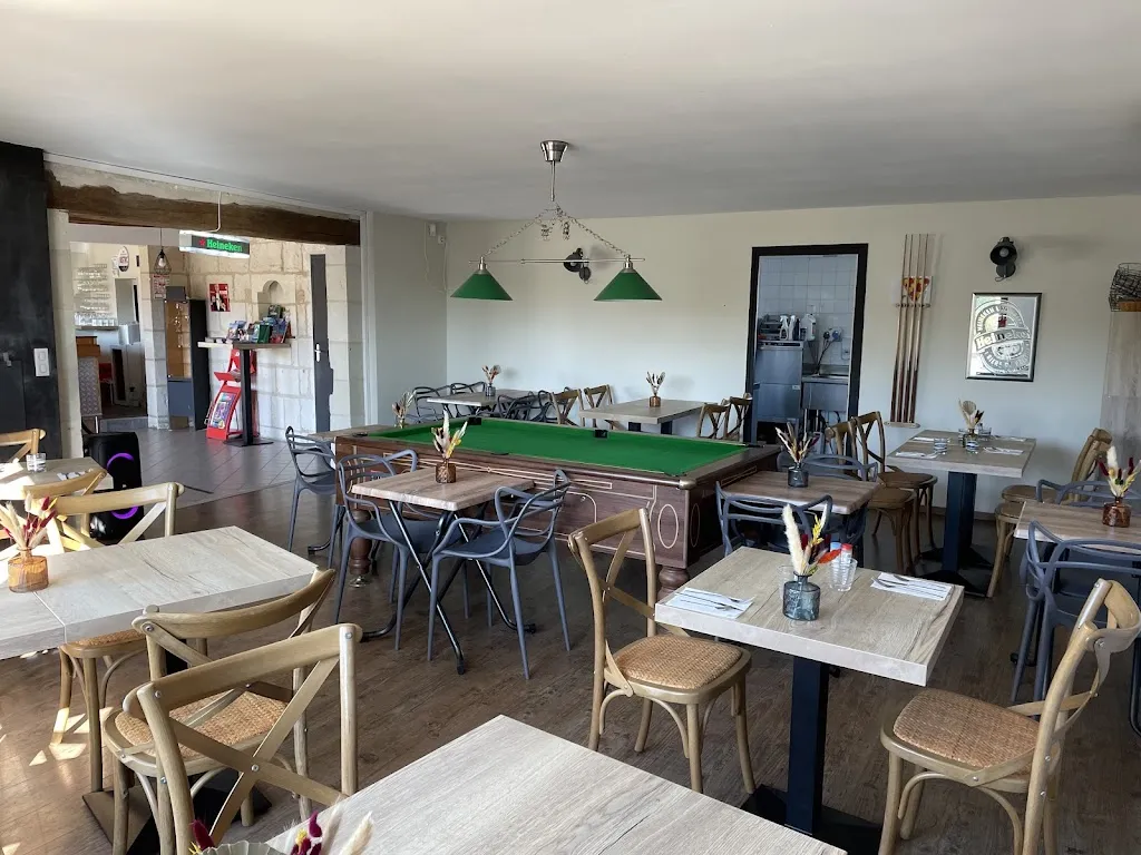 Le Bistrot Ligerien restaurant in Villebernier