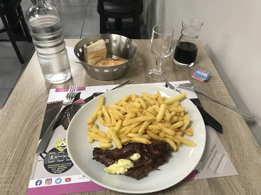 Roman Hunterfish_La Ronde Bar_Vivy_review