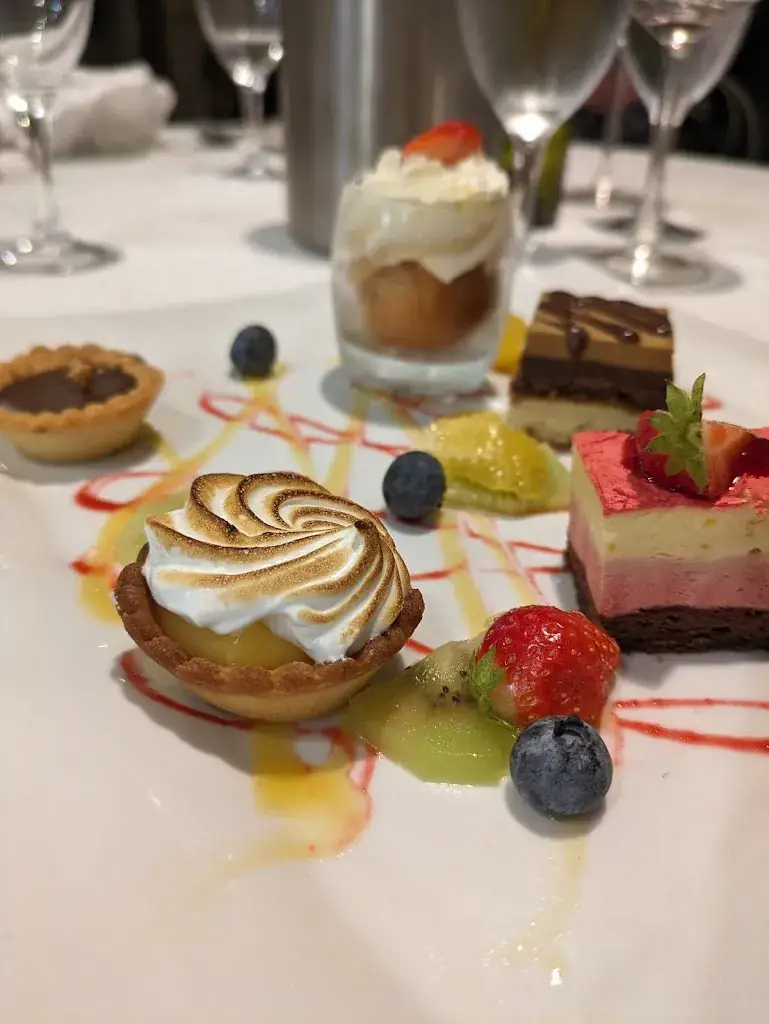 Charles Watson_Auberge du Vieux Village_Mallemort_review