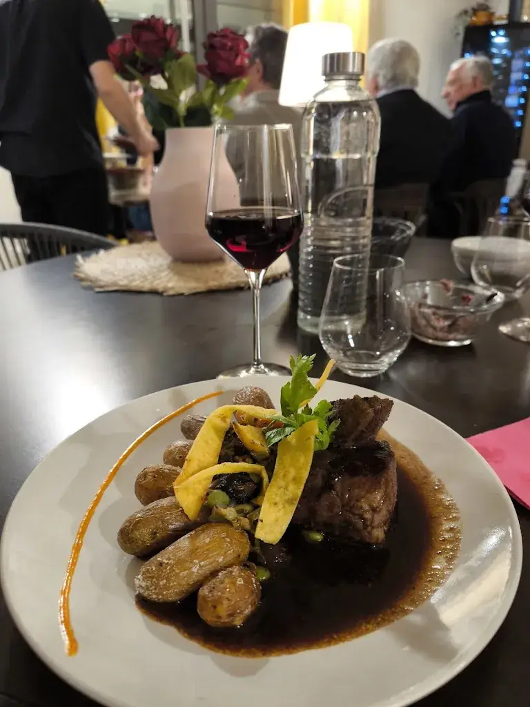Isadora Rojas_Bistrot de Pays Le Moularain_Montlaux_review