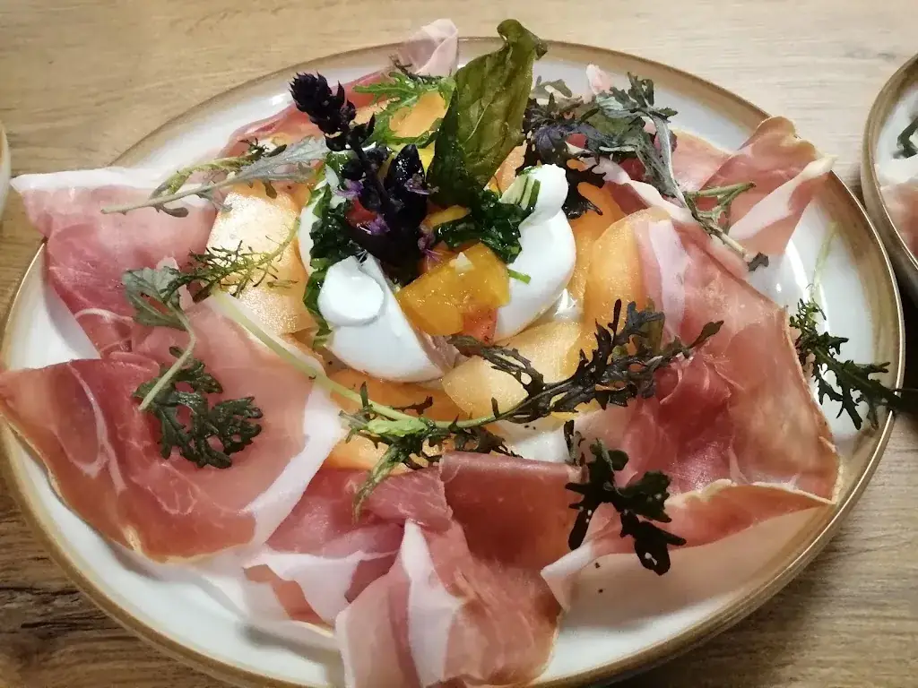 Bistrot de Pays Le Moularain_Montlaux_slider_image_2