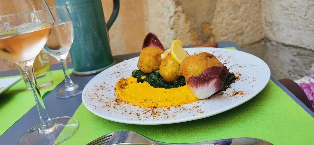 Restaurant Les Tables Du Cloitre_Moustiers-Sainte-Marie_slider_image_2