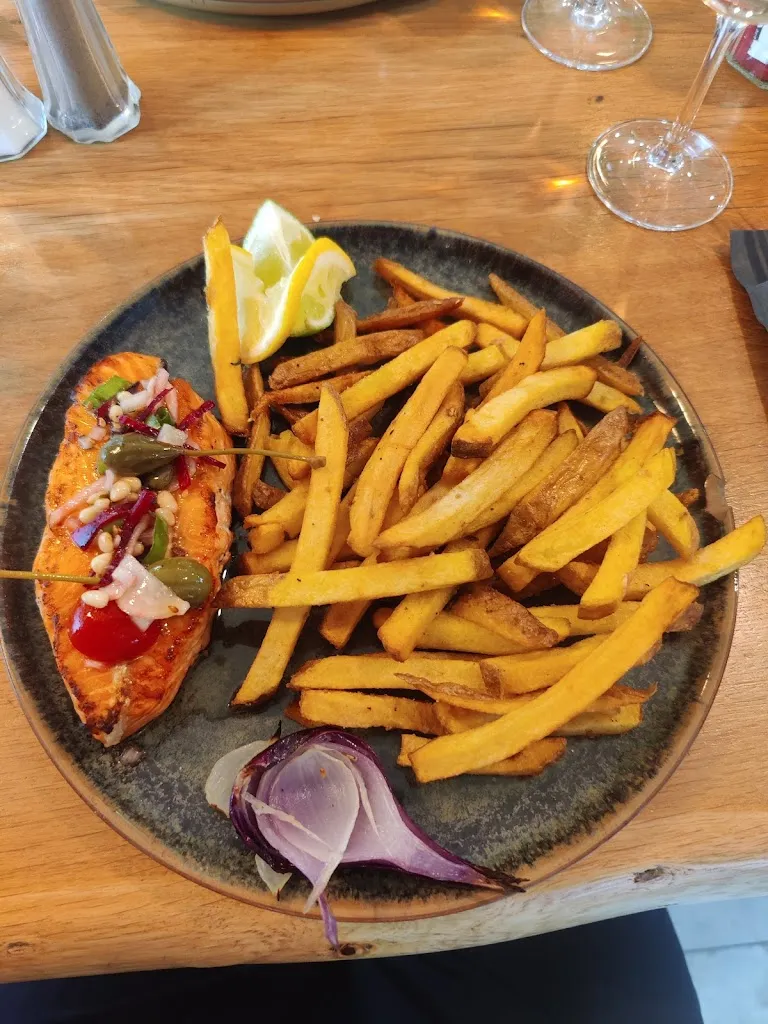 Tina Rutar_Café Colombero_Gréoux-les-Bains_review