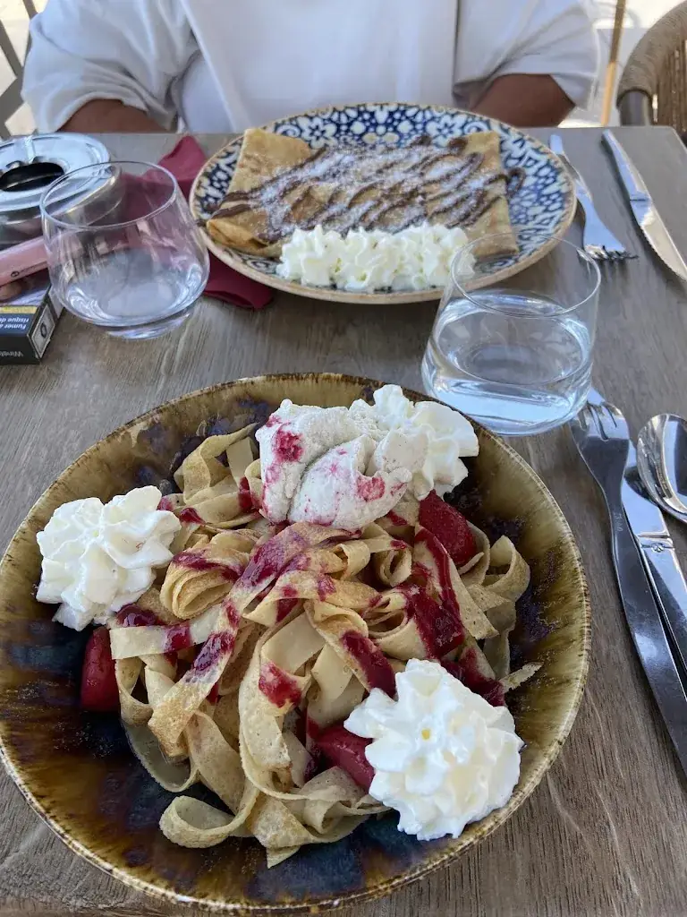 Nadine O_crêperie de luna_Allauch_review