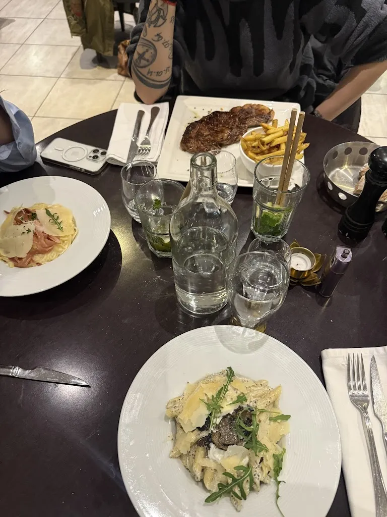 clarisse amelin_La Maison Toscane_Plan-de-Cuques_review