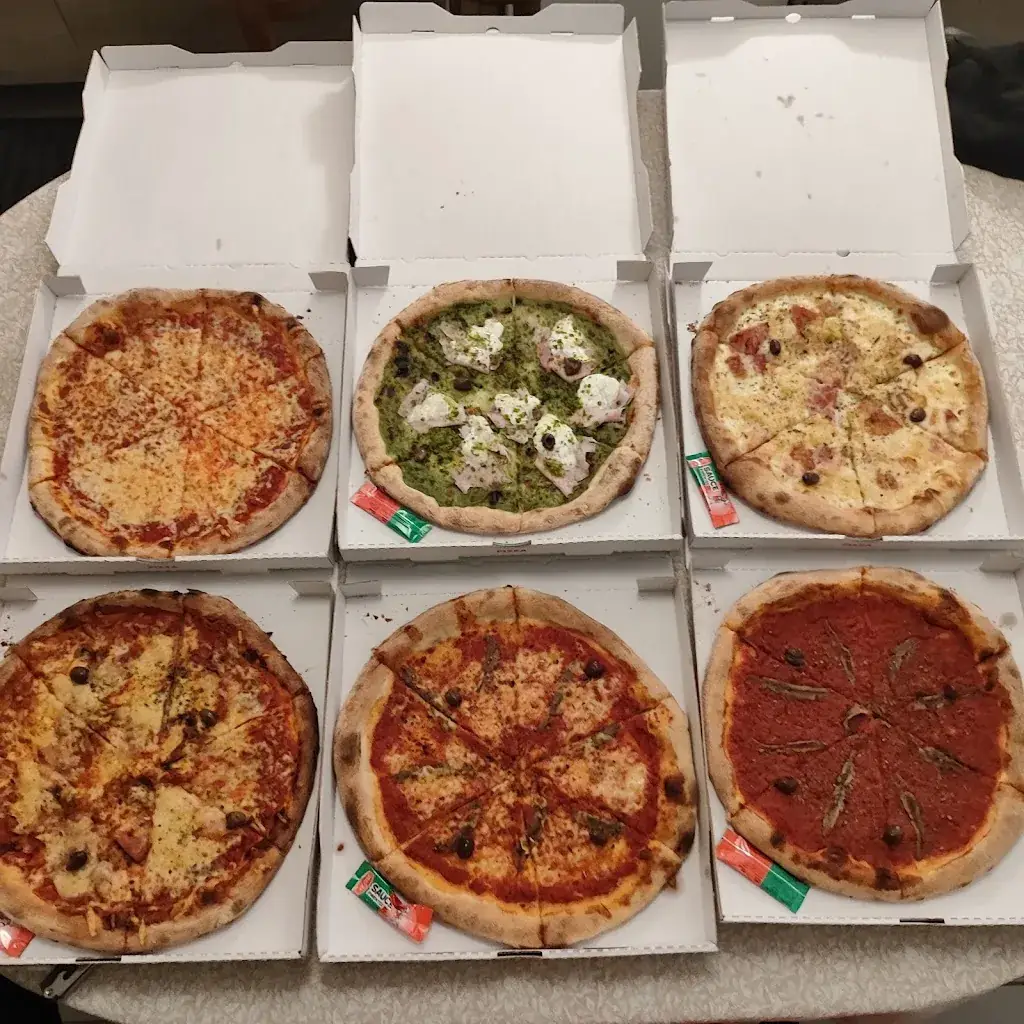 Philippe T_La Pizza du Moulin_Allauch_review