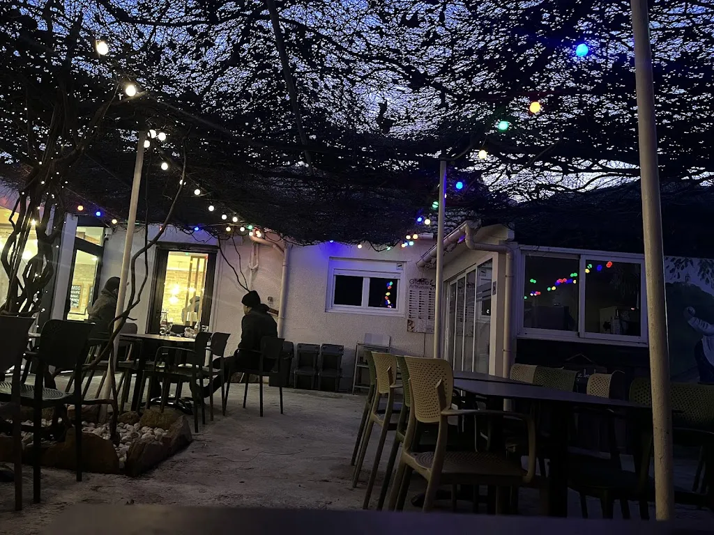 David Montana_Bar Réséda (Pas de restauration)_Allauch_review