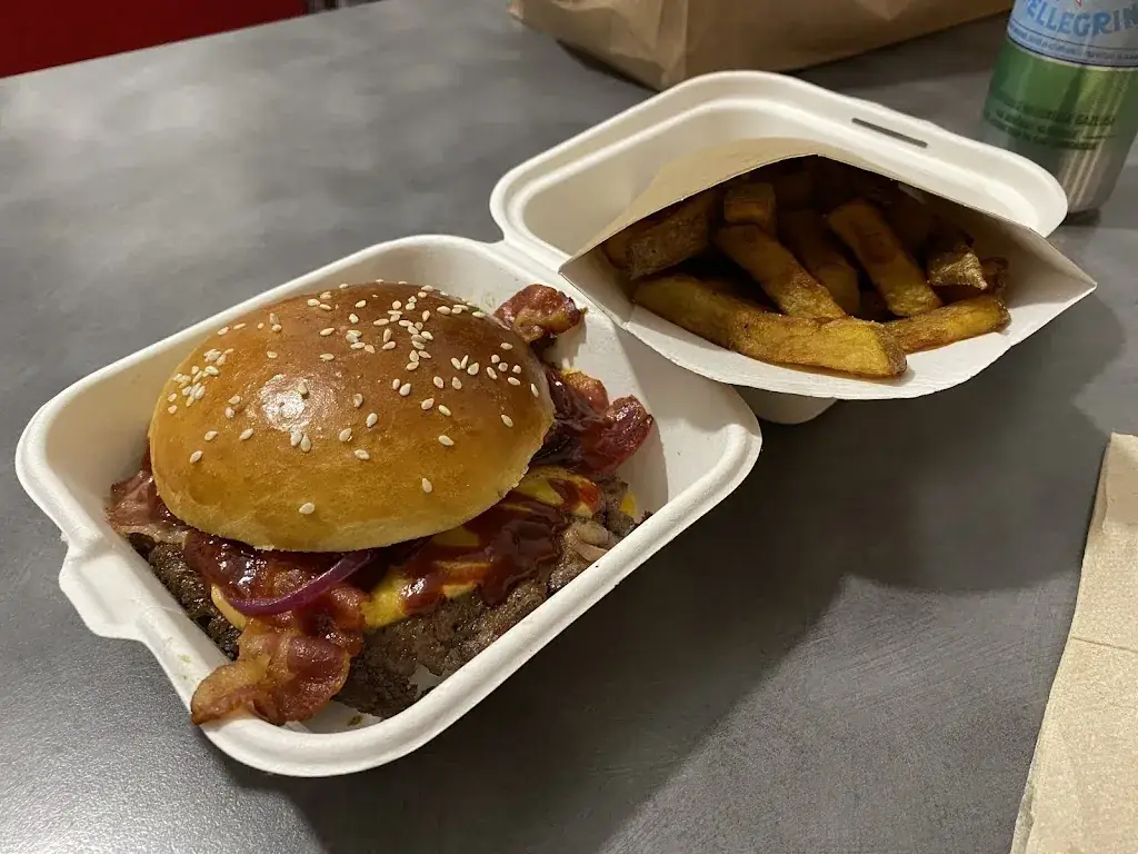 Menü_YT Burgers_Plan-de-Cuques_Bild_8