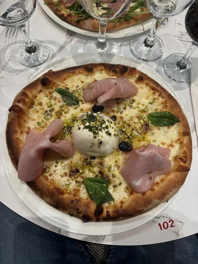 yann g_Pizzeria Chez Roberto _Andrézieux-Bouthéon_review