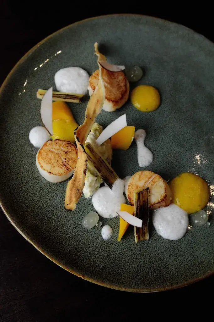 MITCH_Aix-en-Provence_slider_image_2