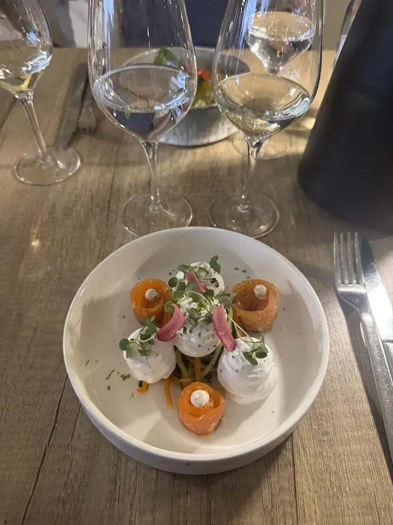 MITCH_Aix-en-Provence_slider_image_3