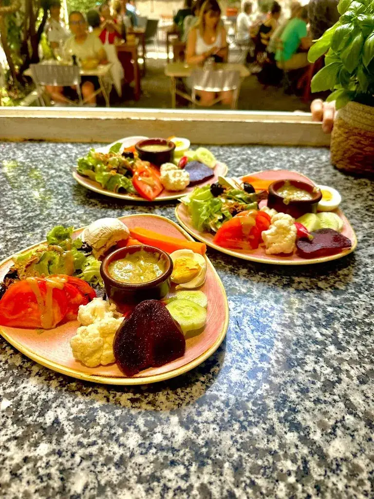 Chez Charlotte - Restaurant Aix en Provence_Aix-en-Provence_slider_image_3