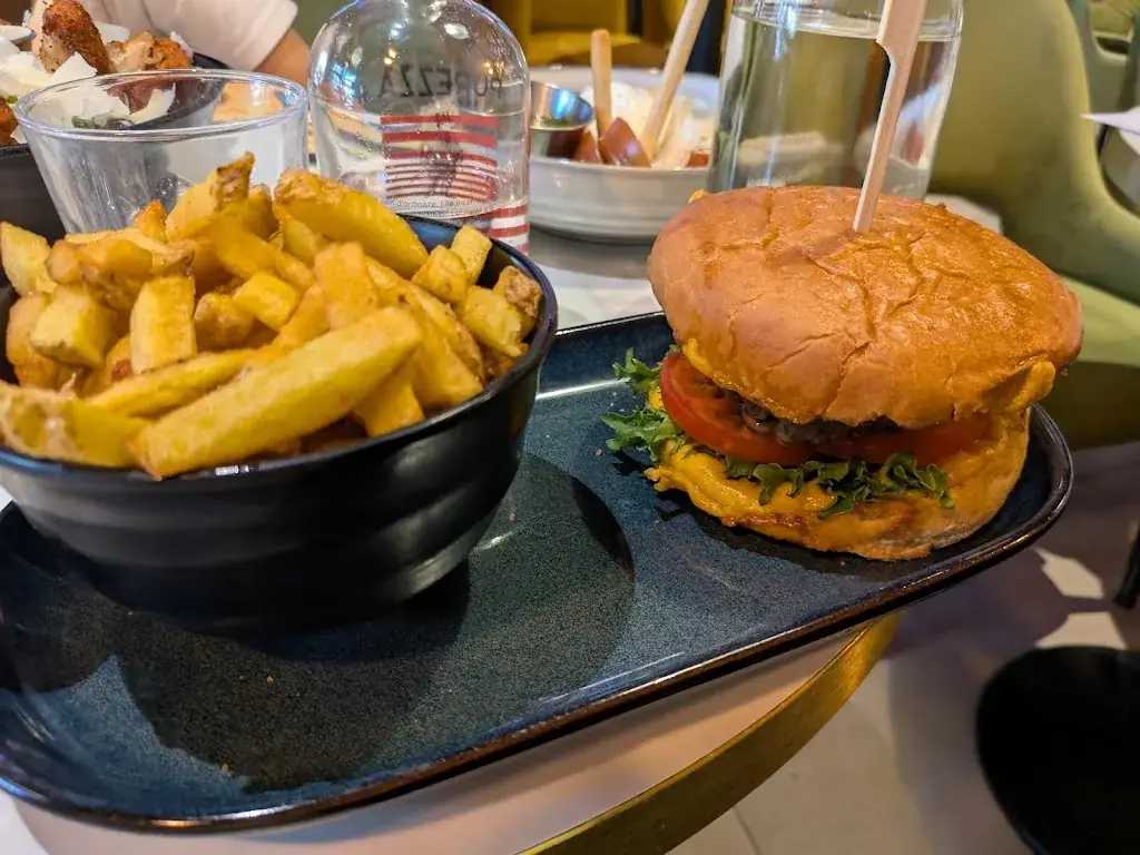 Tony Hung_Faubourg 46_Aix-en-Provence_review