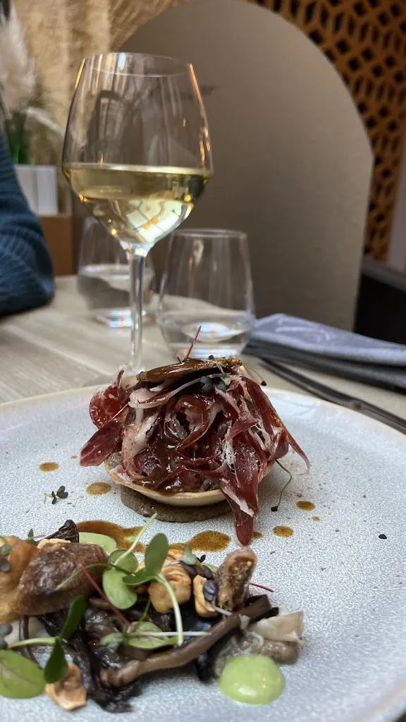 Kirill Maksimkin_Côté Cour_Aix-en-Provence_Bewertung