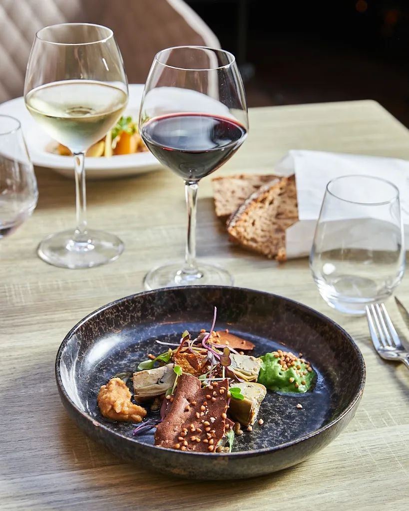 Côté Cour_Aix-en-Provence_slider_image_3