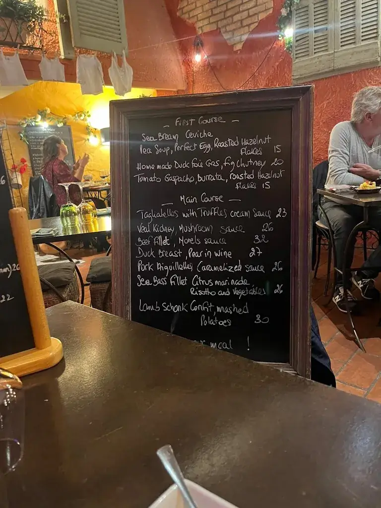 Lee H (LH)_Le Patio_Aix-en-Provence_Bewertung