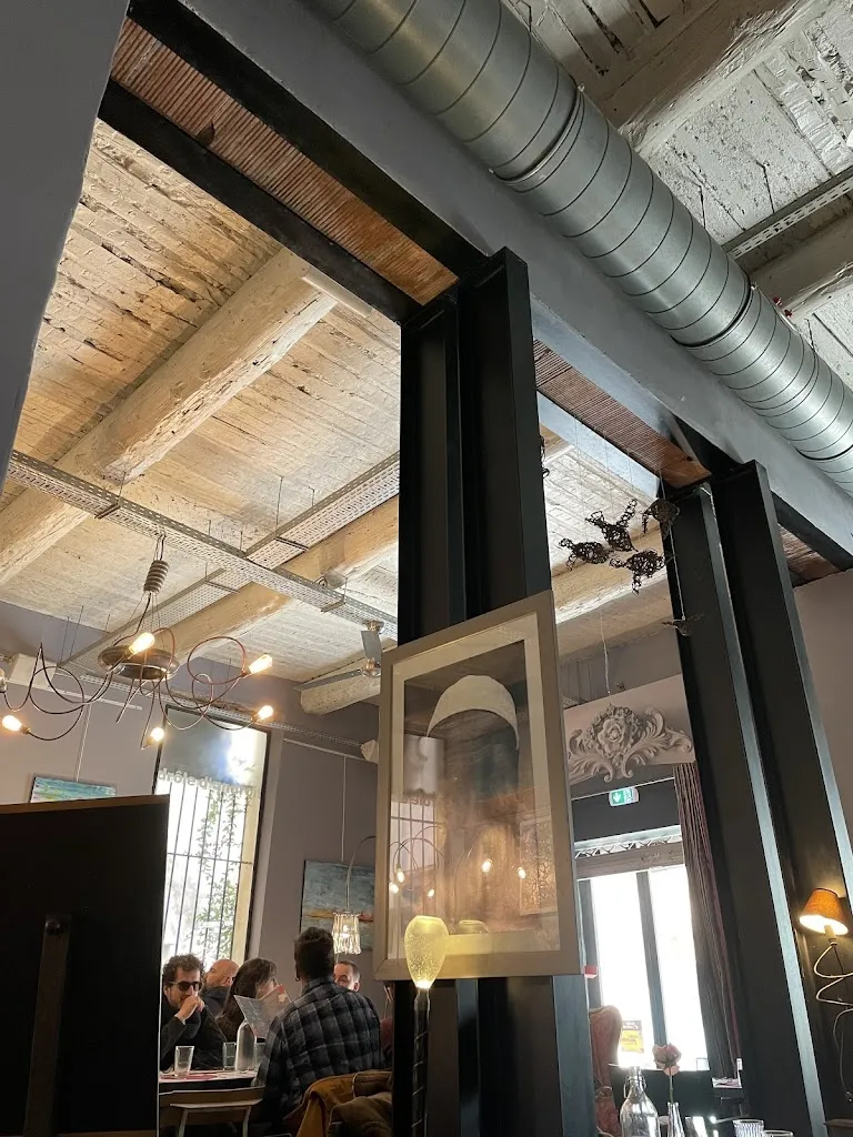 Drôle d'Endroit Restaurant in Aix-en-Provence