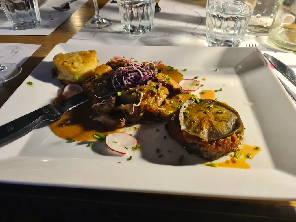 Drôle d'Endroit_Aix-en-Provence_slider_image_2