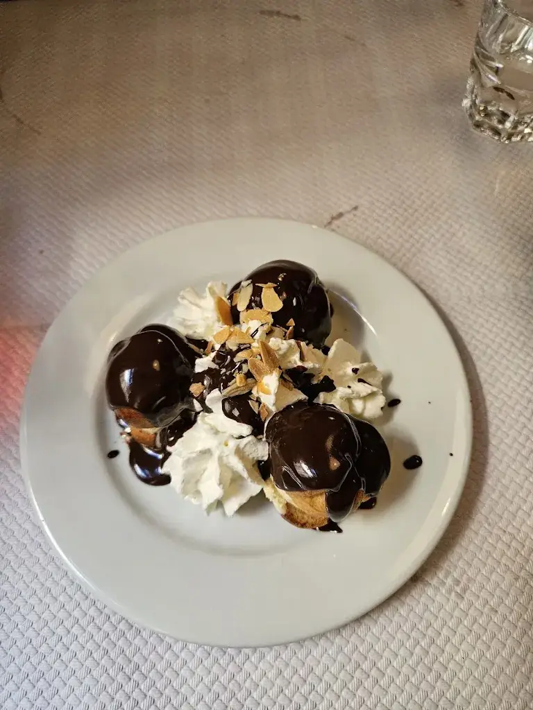 Susan Ludwig_Le Bistrot_Aix-en-Provence_review