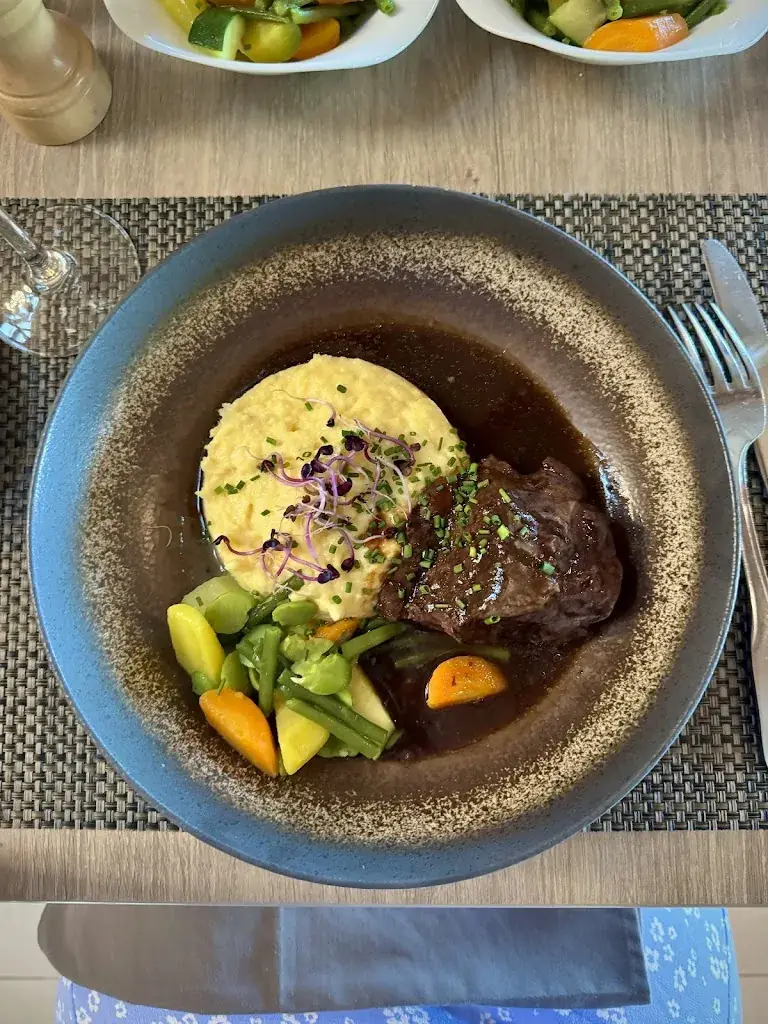 Nora C (NC)_MIRABELLE_Gaude_review