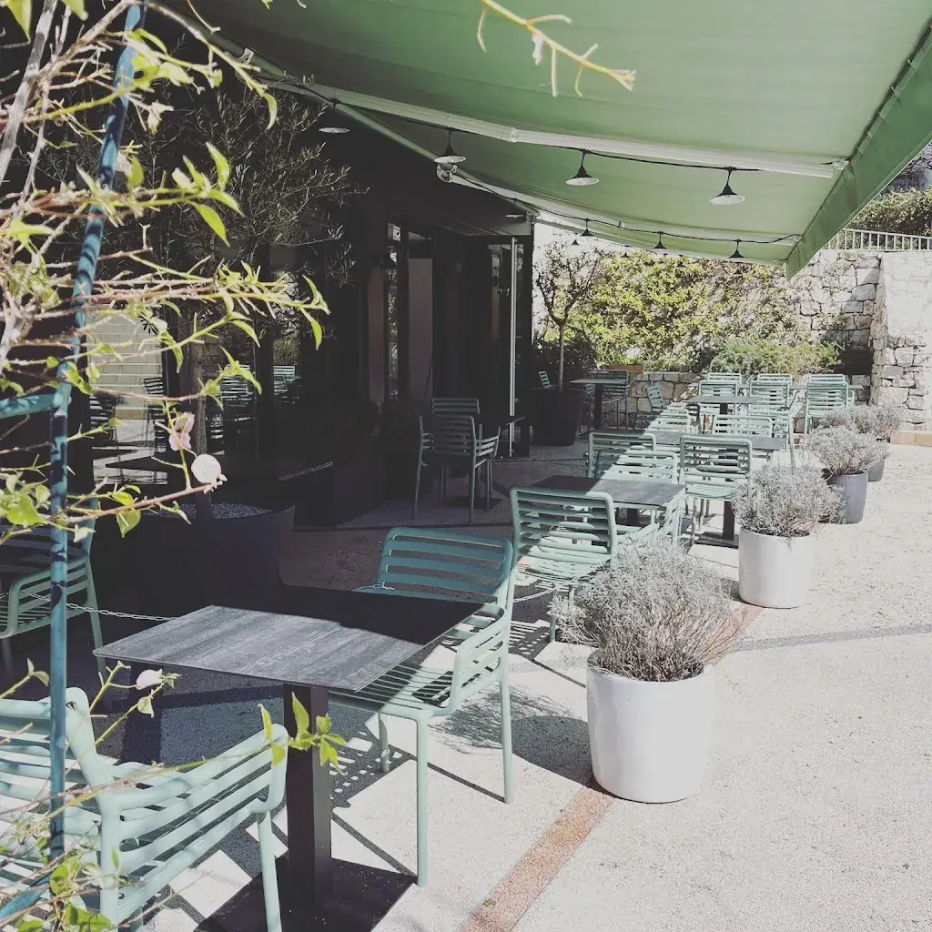 Restaurant Cocotte_Rouret_slider_image_1