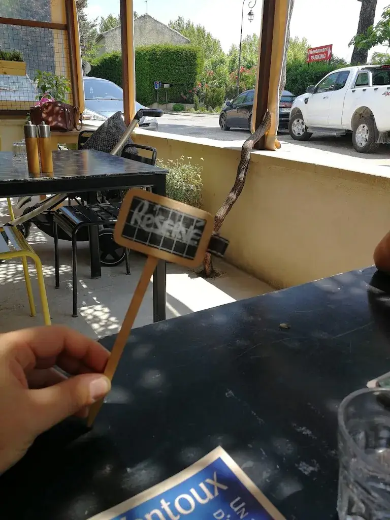 Le Bistrot d'Althen restaurant in Althen-des-Paluds