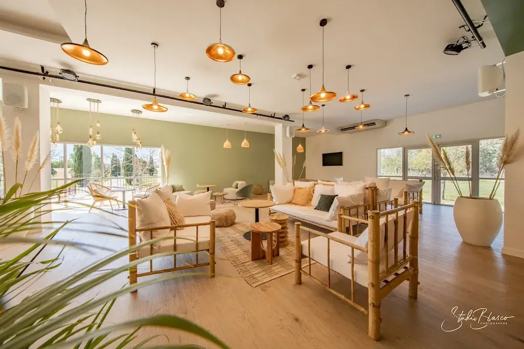 Rental Room Avignon - Les Lindanes_Althen-des-Paluds_slider_image_3