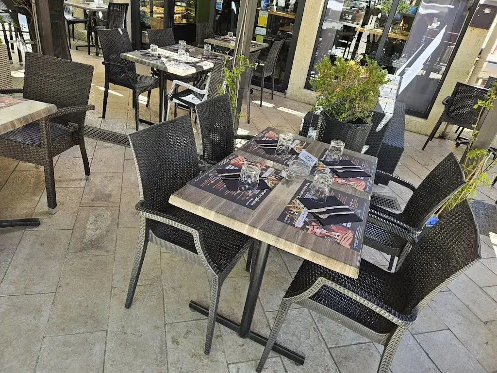 Restaurant Les 4'Saisons_Entraigues-sur-la-Sorgue_slider_image_3
