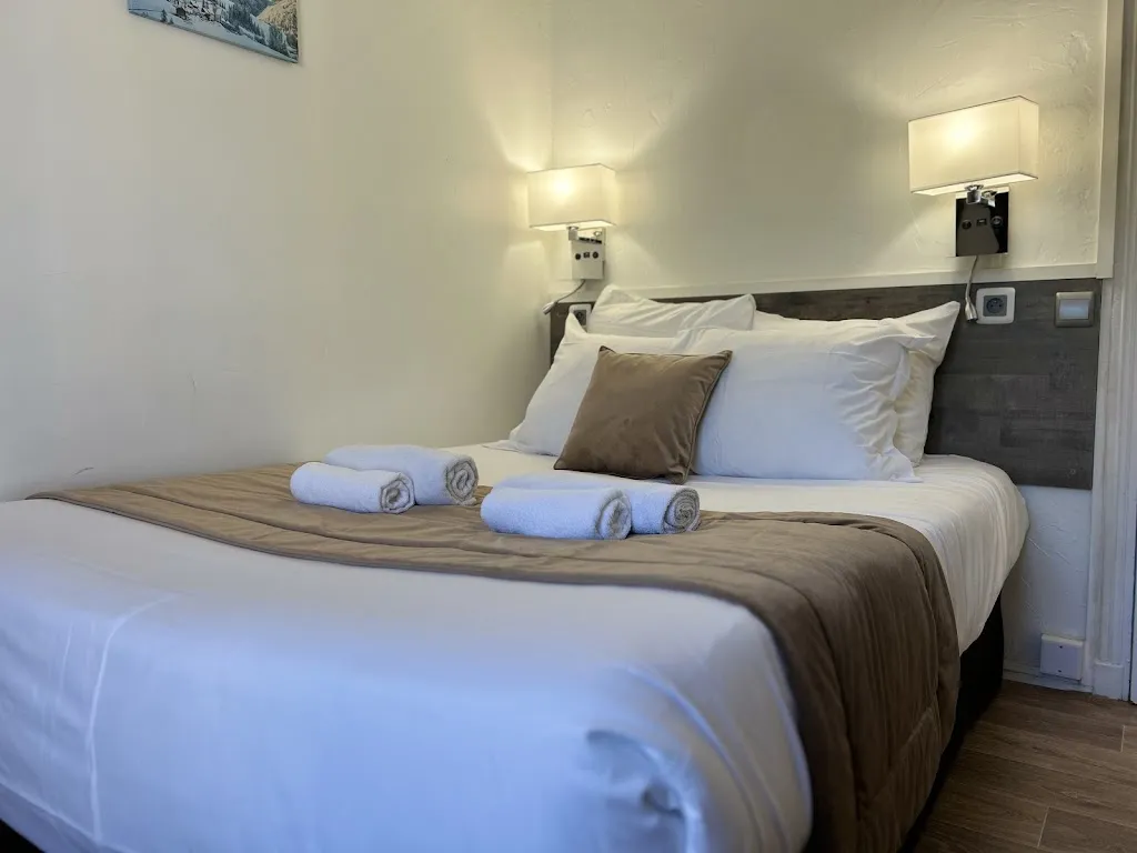 Hôtel - Bar - Restaurant Les Callunes_Annot_slider_image_3