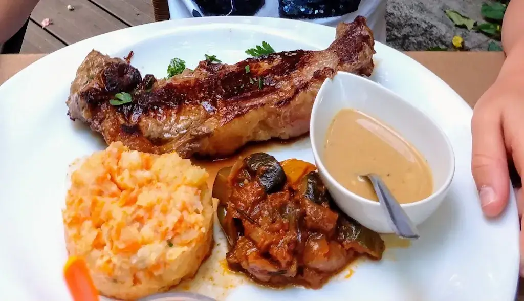 Stijn Rambour_Restaurant au Platane_Apt_review