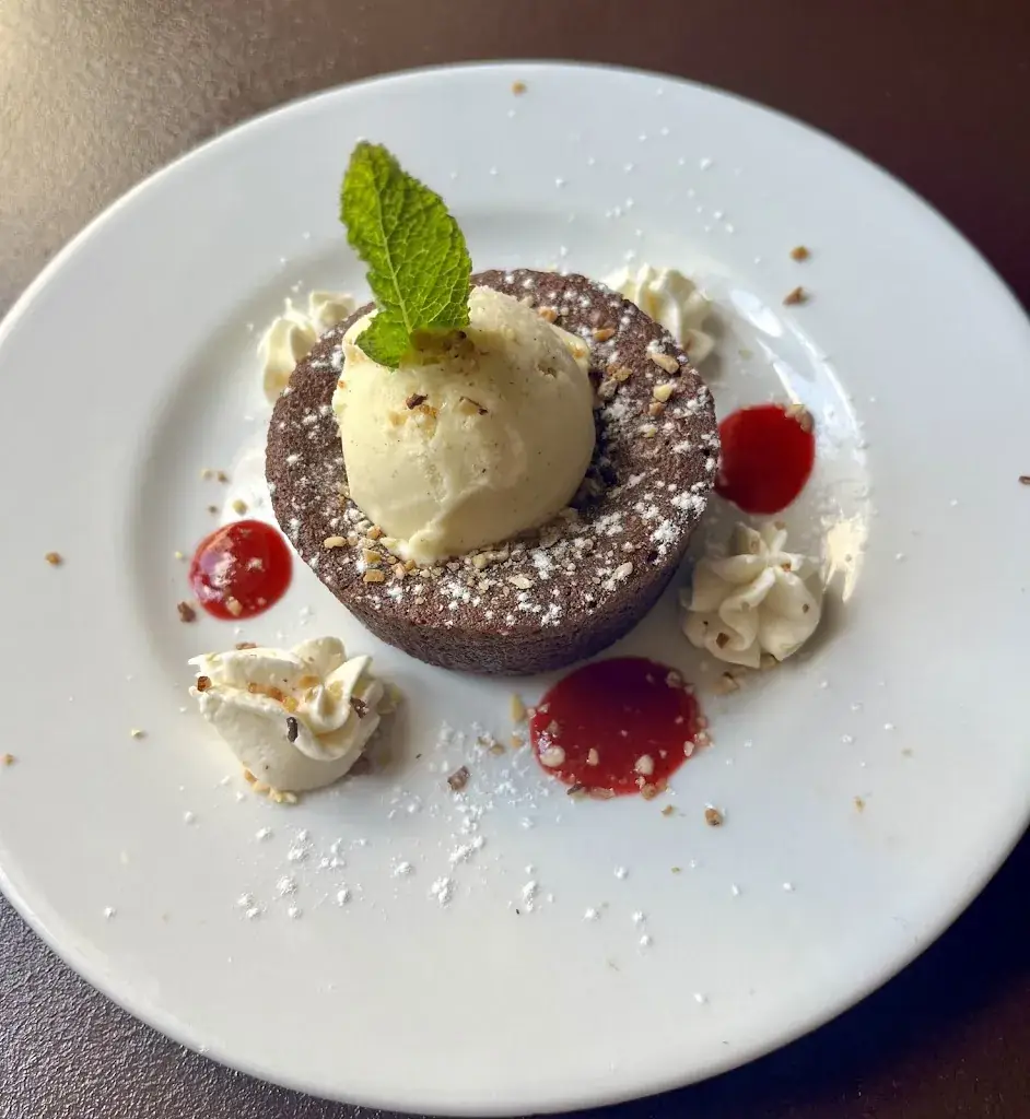 Restaurant au Platane_Apt_slider_image_2