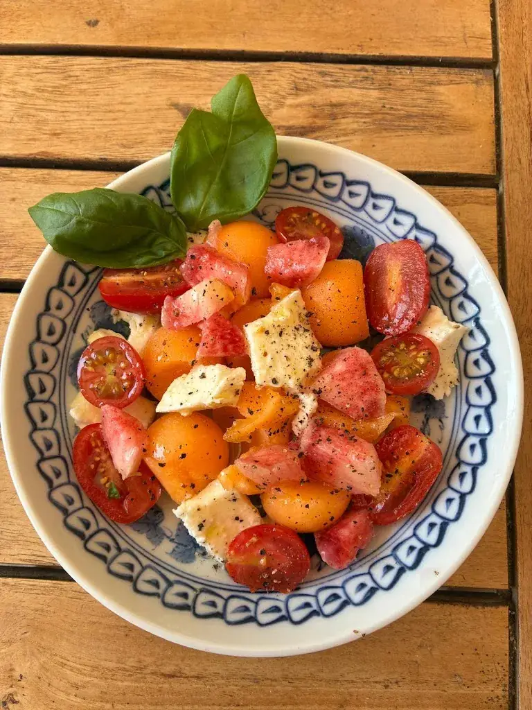 Vin te voilà_Apt_slider_image_1