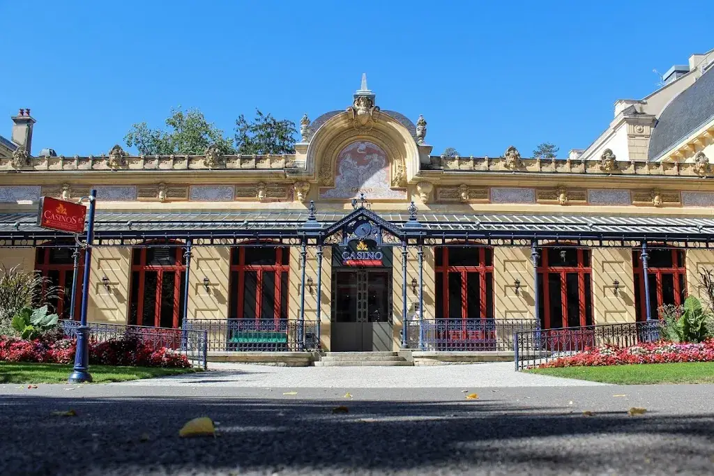 Casino Tranchant Néris-les-Bains ristorante a Néris-les-Bains
