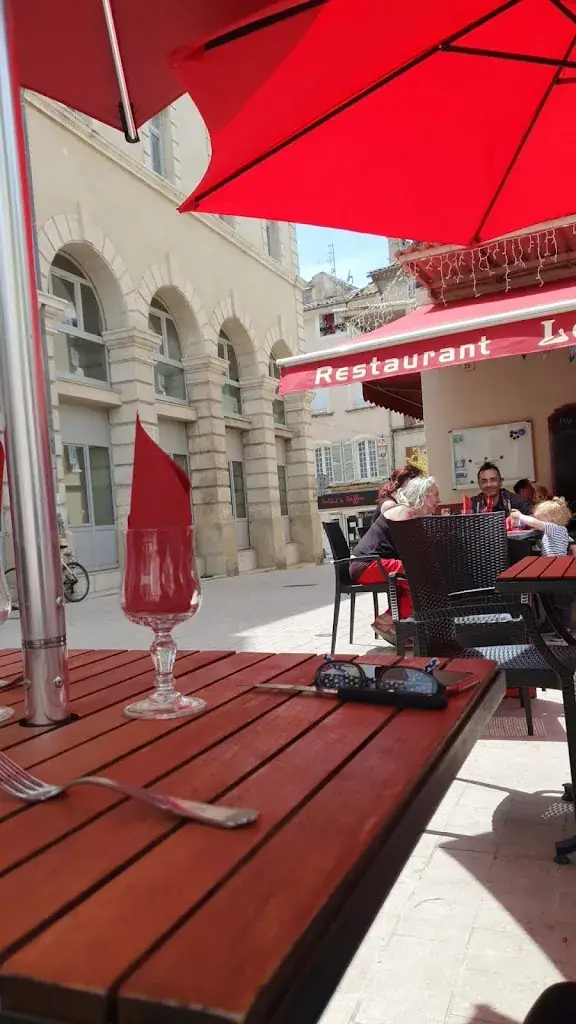 Le Carnot Set restaurant in Apt