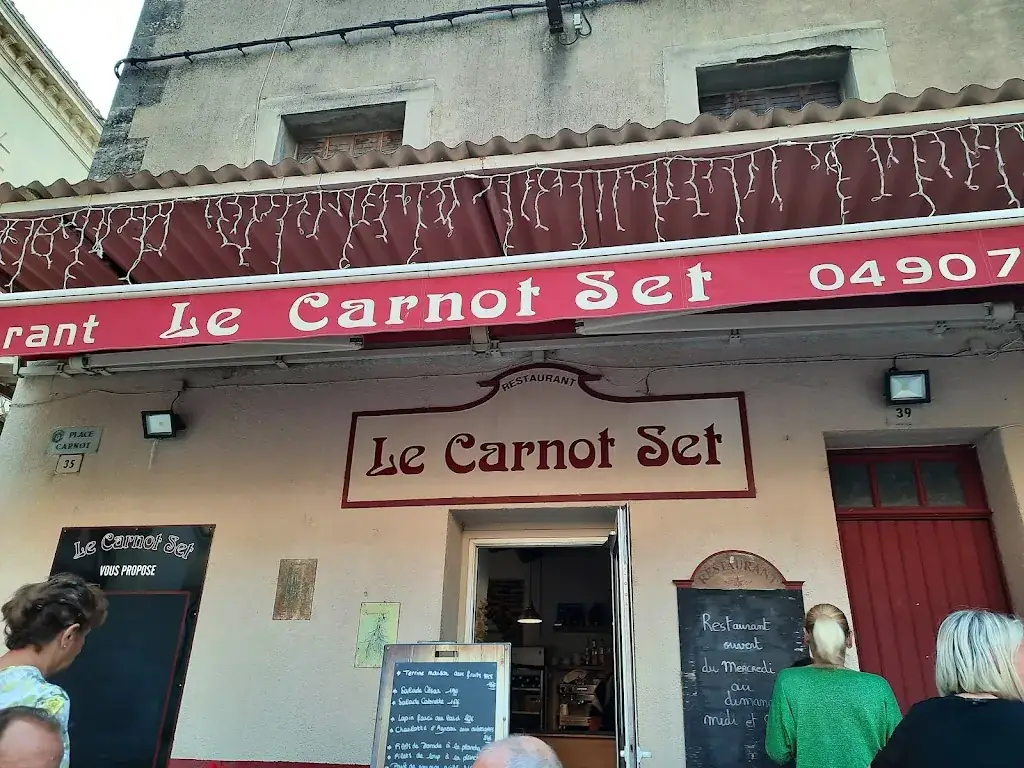 Le Carnot Set_Apt_slider_image_3