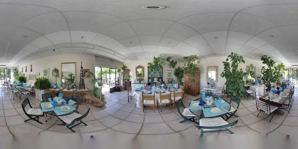 L'Art Glacier restaurant in Ansouis