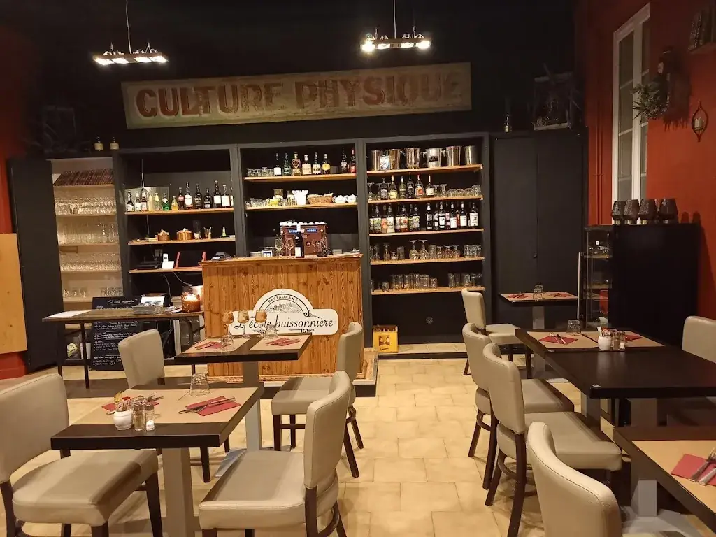 L'école Buissonniere restaurant in Sannes