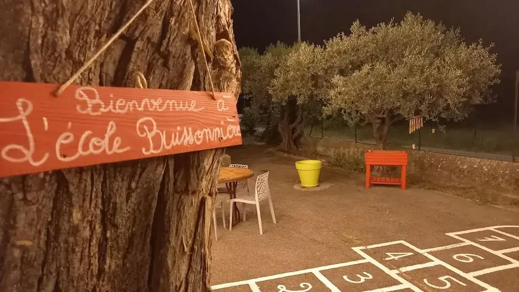 L'école Buissonniere_Sannes_slider_image_3
