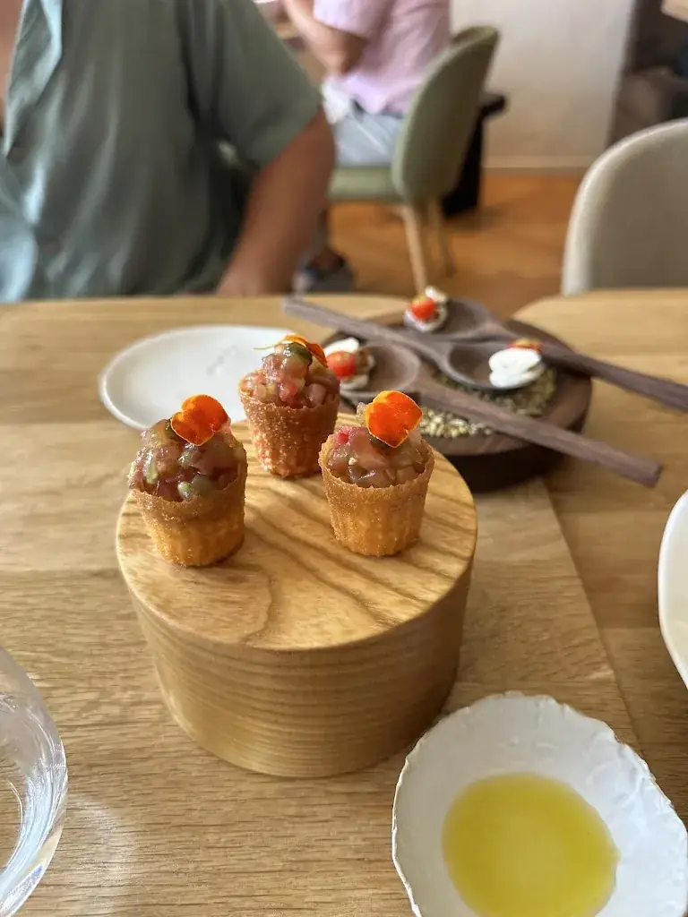 Amy McGufficke_Garrigue_Ansouis_review