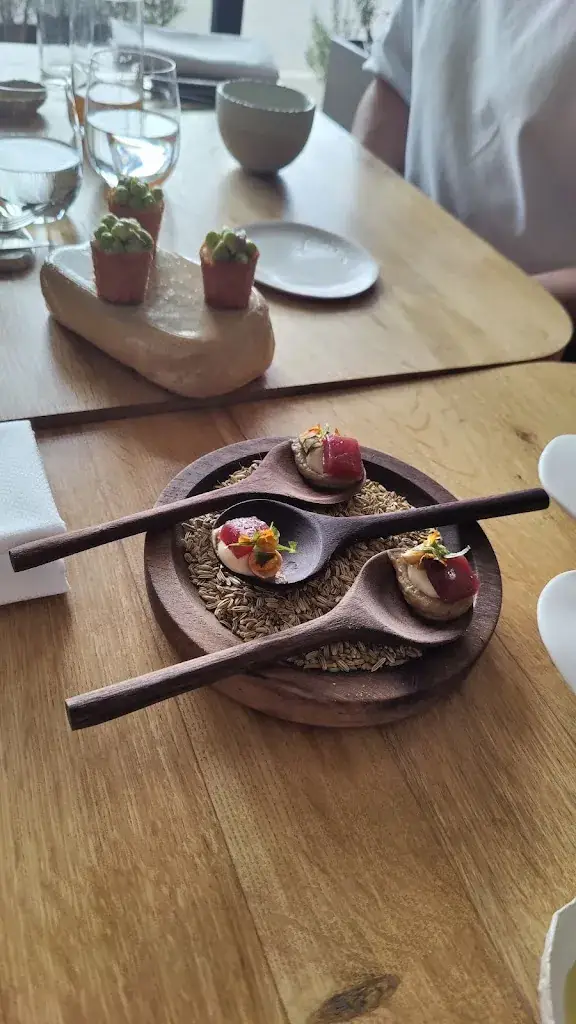 Cécile Z_Garrigue_Ansouis_review